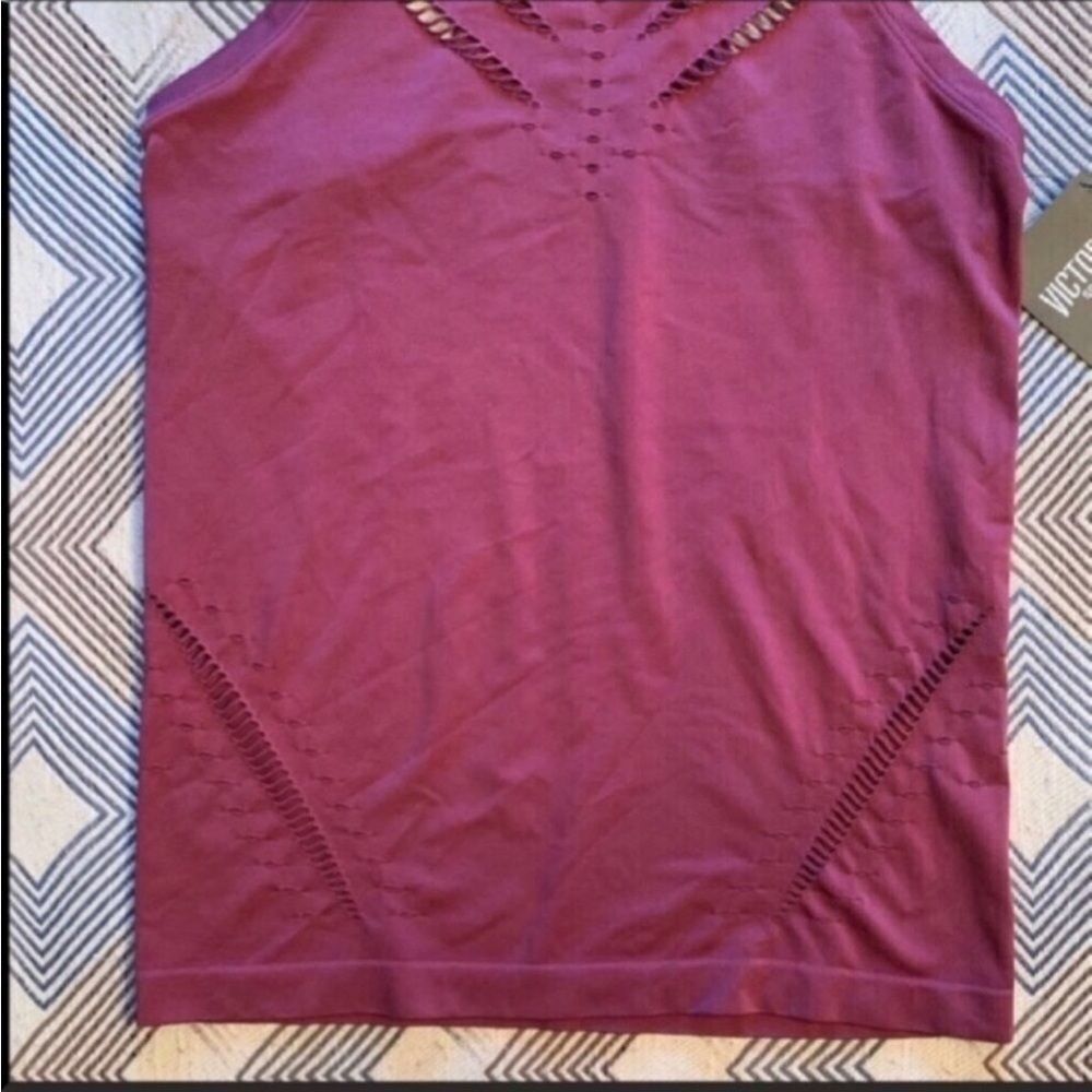 Victoria’s Secret Sport Top - Picture 5 of 5